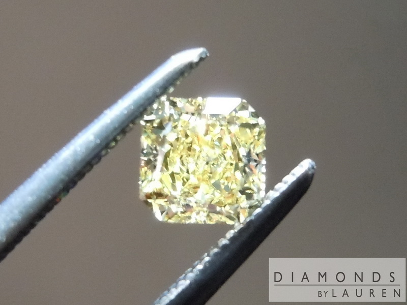 natural yelow diamond