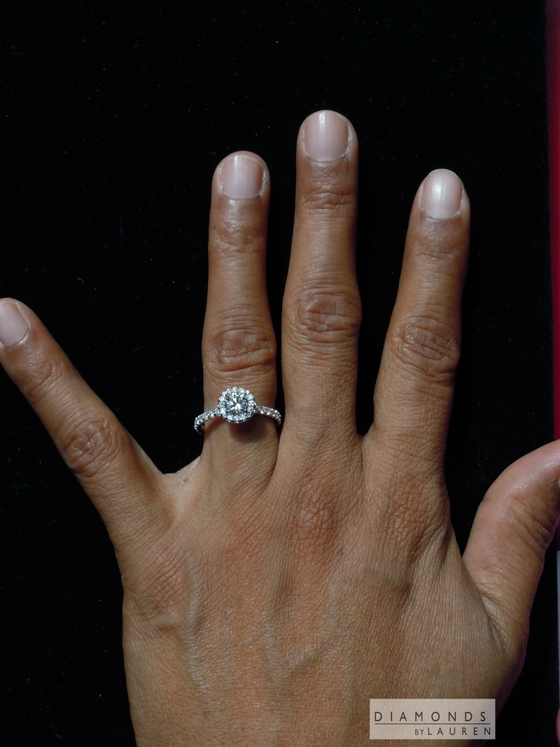 colorless diamond ring