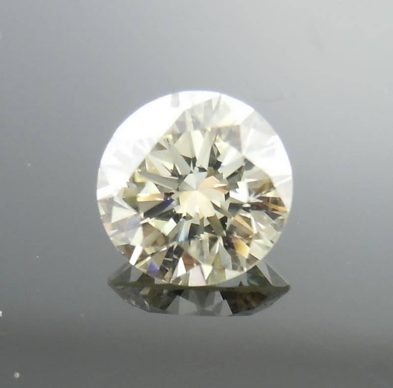 near colorless diamond