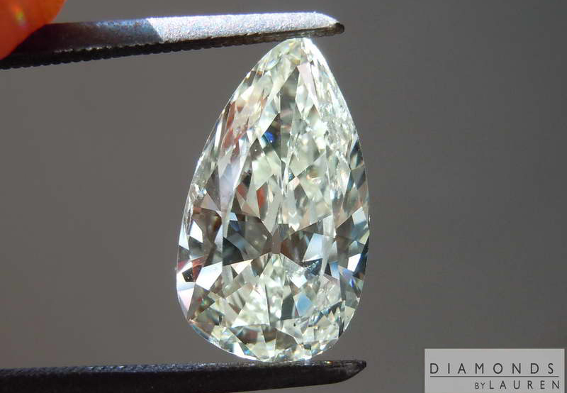 very light yellow diamond