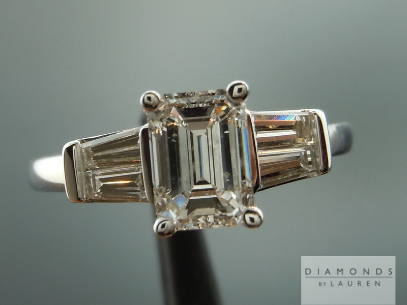 colorless iamond ring