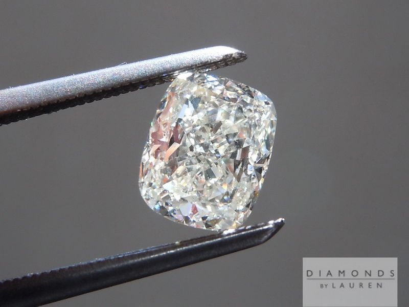 near colorless diamond ring