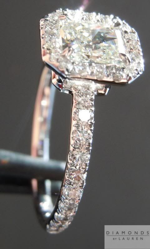 colorless diamond ring