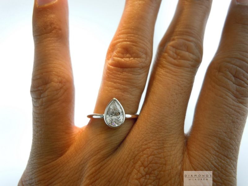 colorless diamond ring