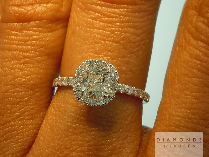 colorless diamond ring