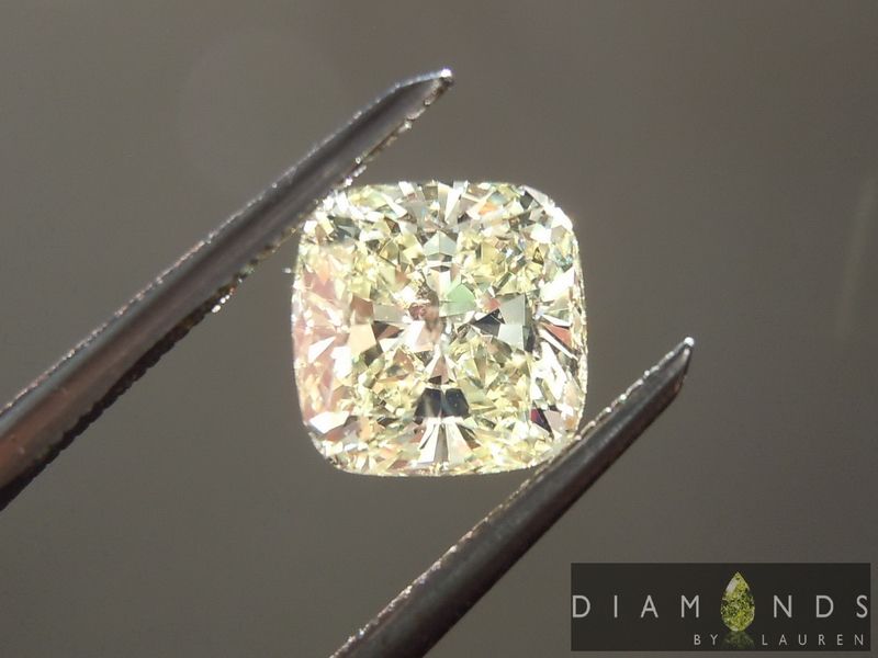 intense yellow diamond