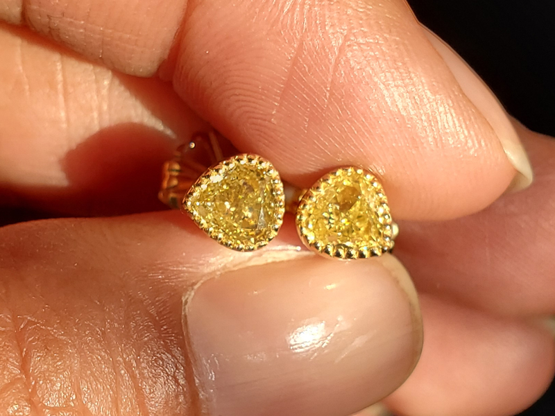 canary diamond earrings