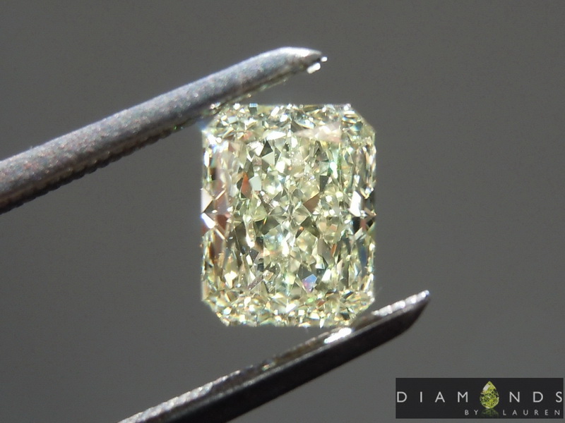 1.01ct U-V VS2 Radiant Cut Diamond R9068