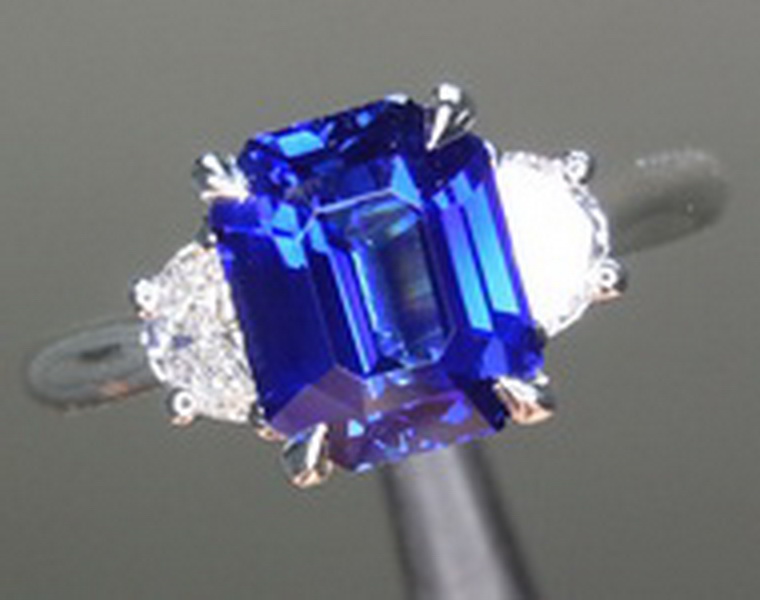 natural blue sapphire ring