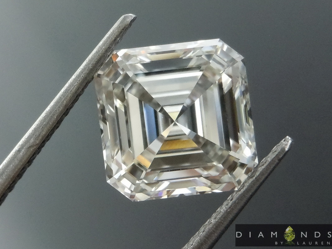 colorless lab grown diamond