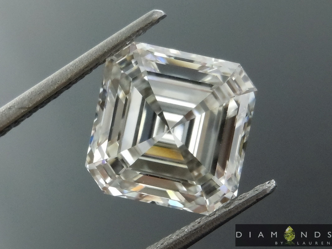 near colorless lab grown diamond