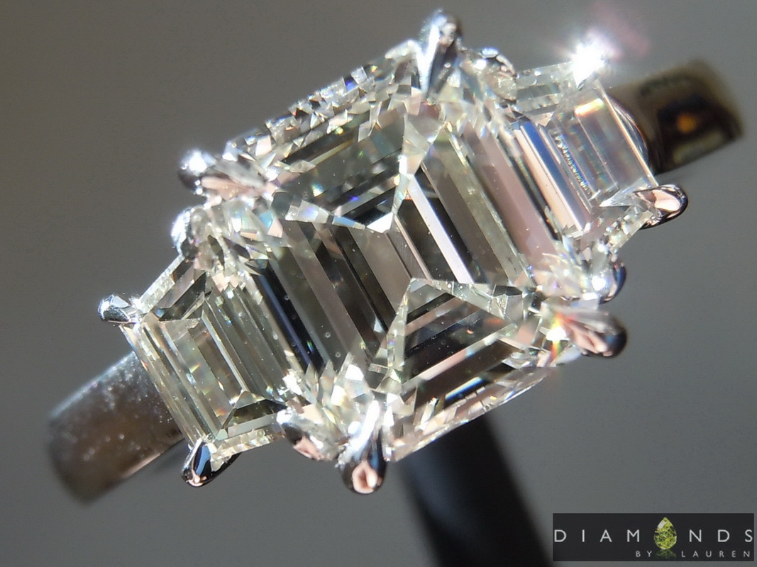 colorless diamond ring