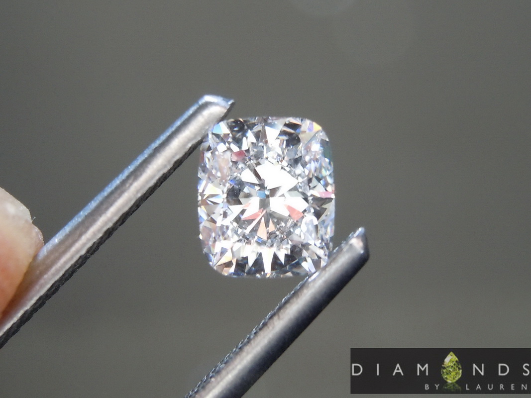 0.77ct E VS2 Cushion Cut Lab Grown Diamond R9512
