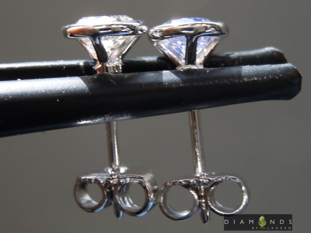 colorless diamond earrings