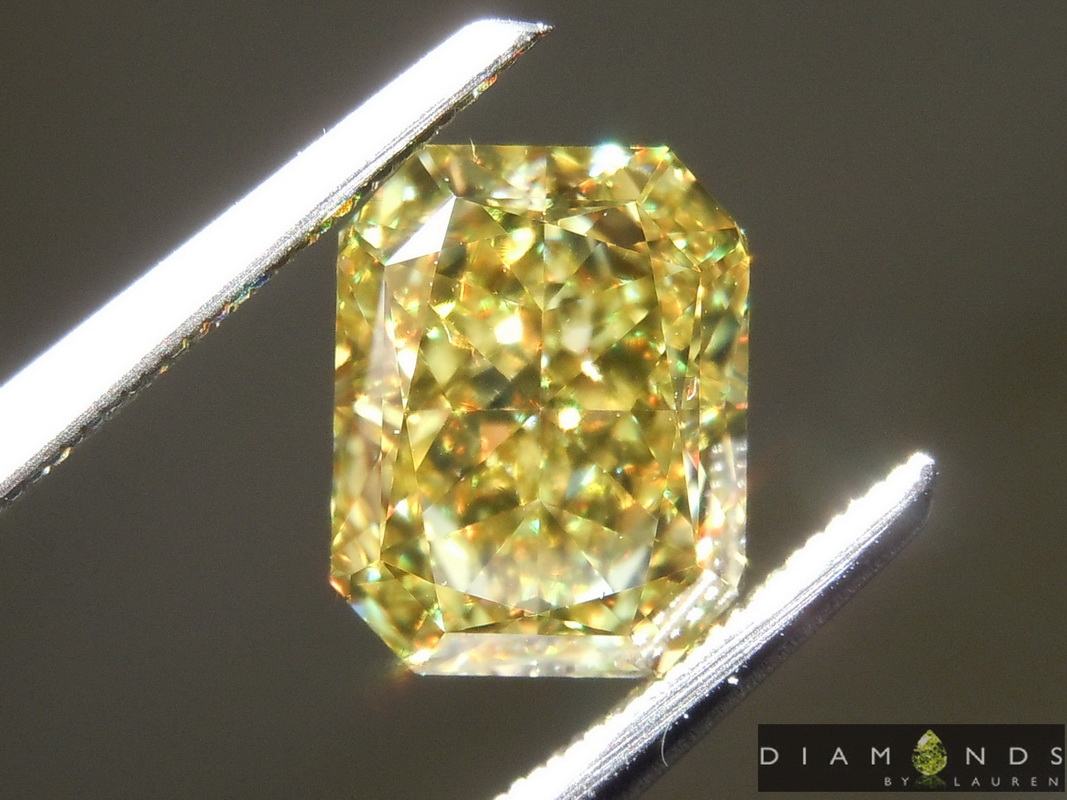 2.02ct Intense Yellow VS1 Cushion Cut Diamond R9577