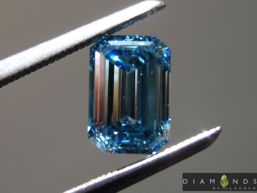 vivd blue diamond