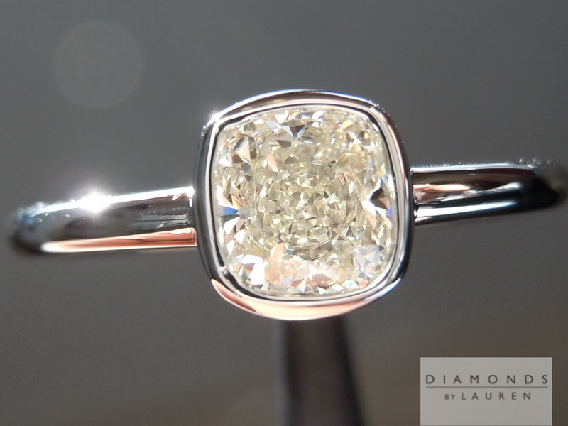 colorless diamond ring