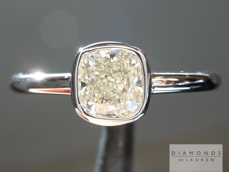 colorless diamond ring