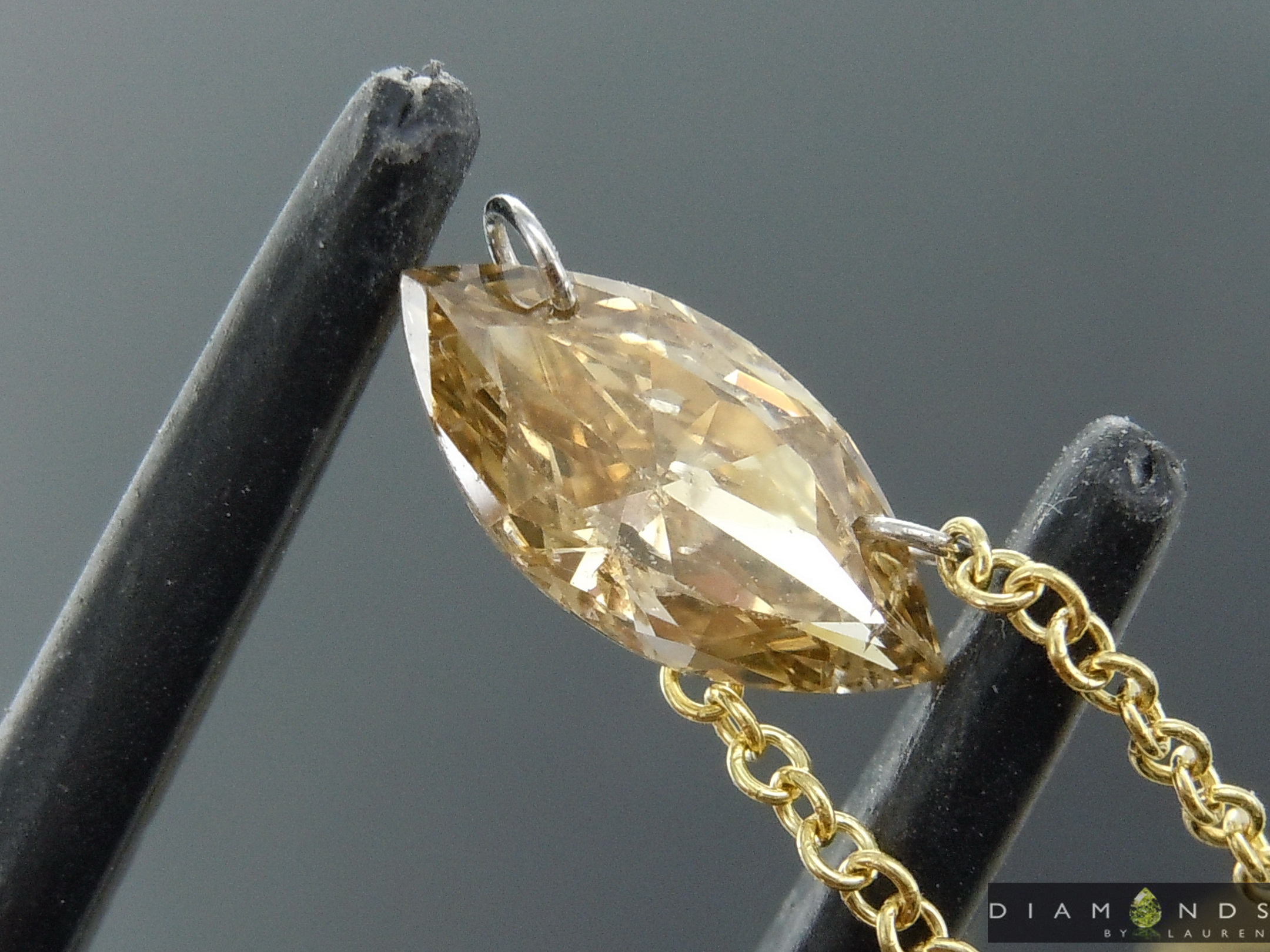 colorless diamond ring