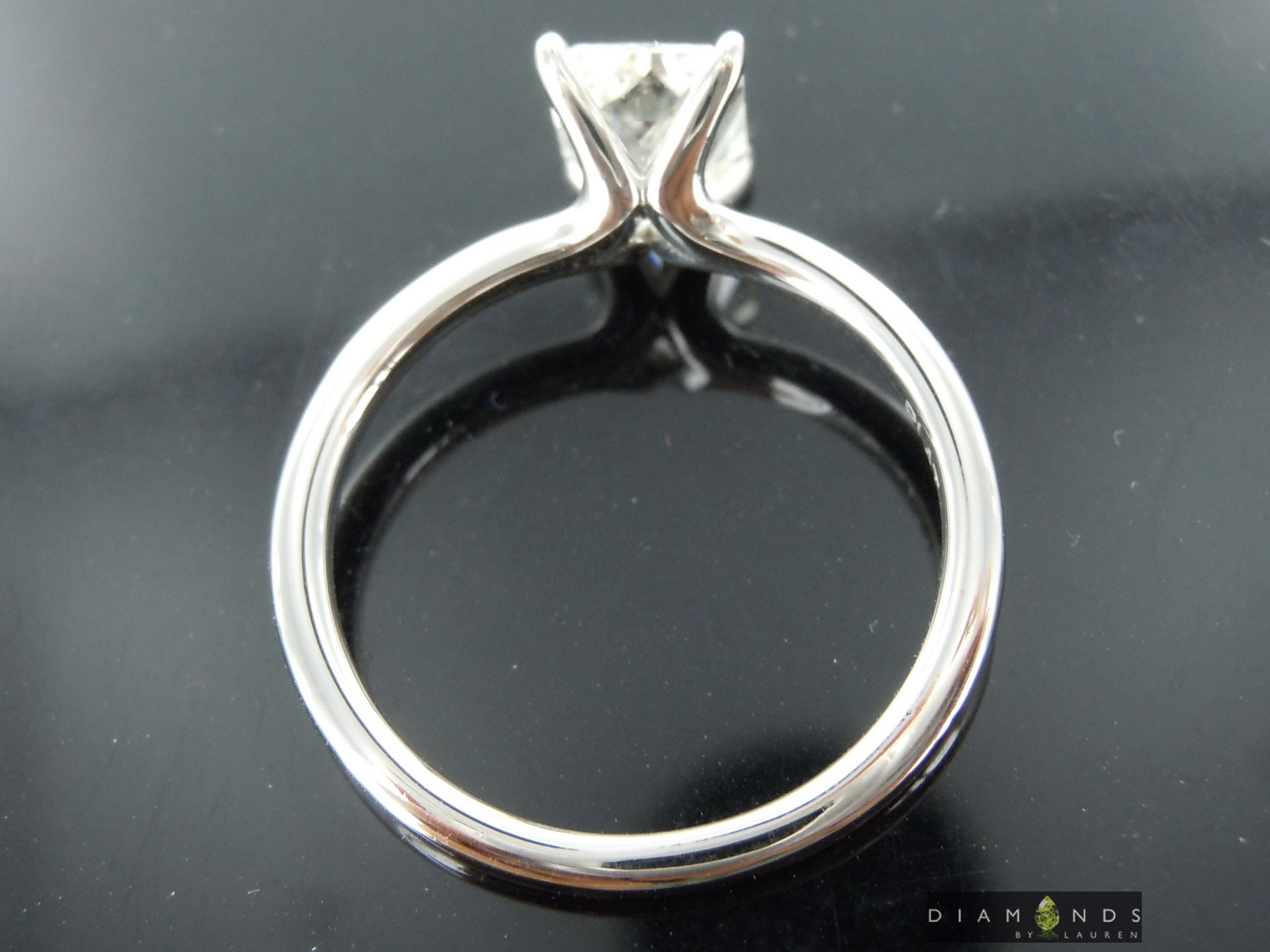 colorless diamond ring