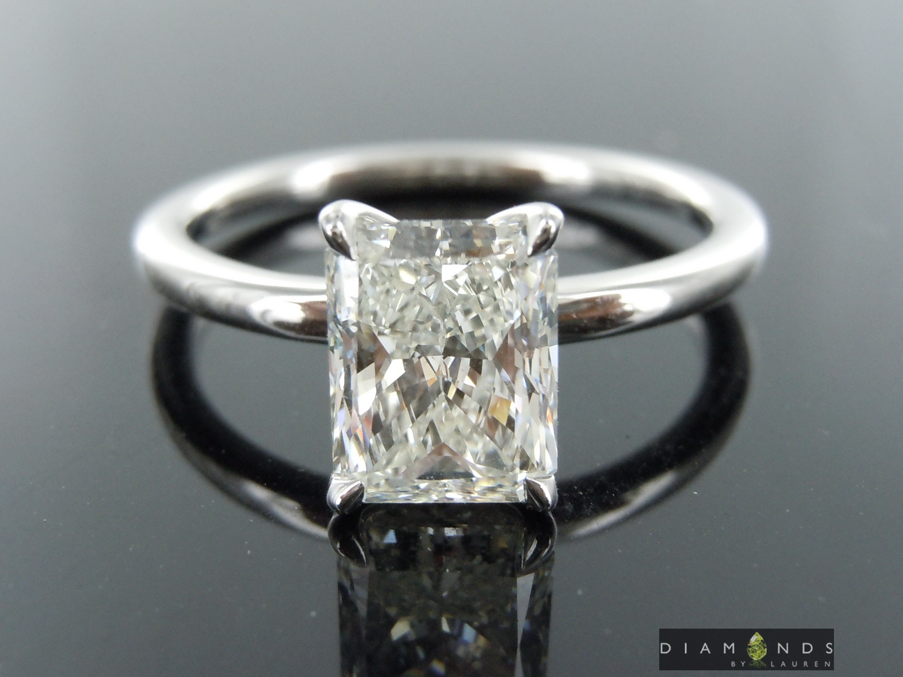 near colorless diamond ring