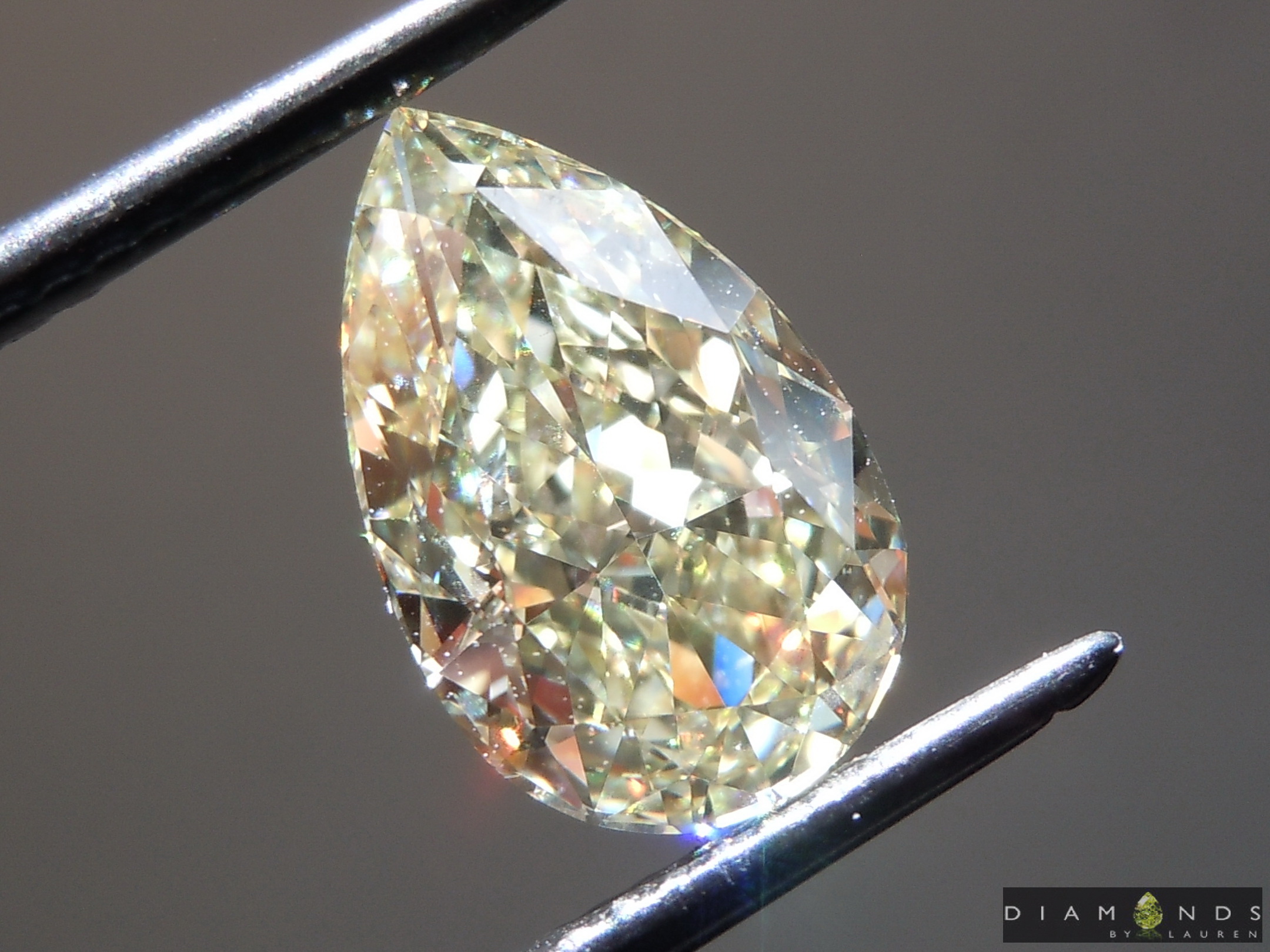 natural yellow diamond