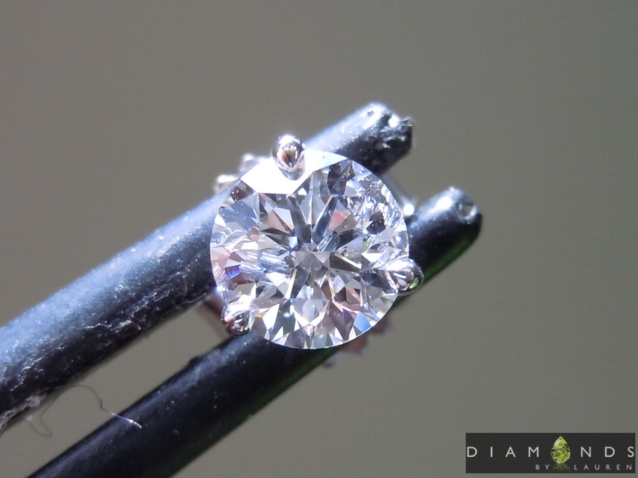 colorless diamond earring