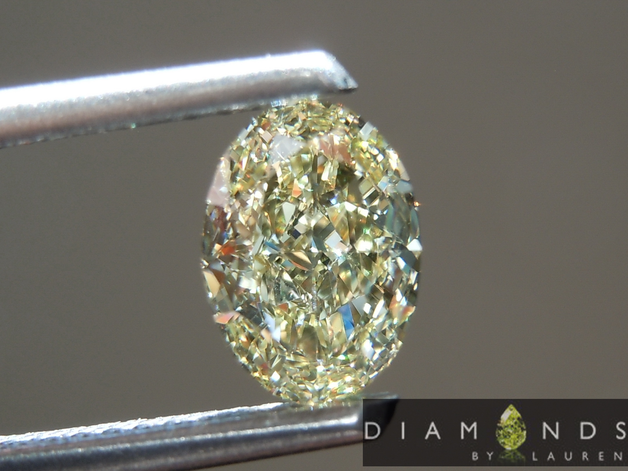 natural yellow diamond