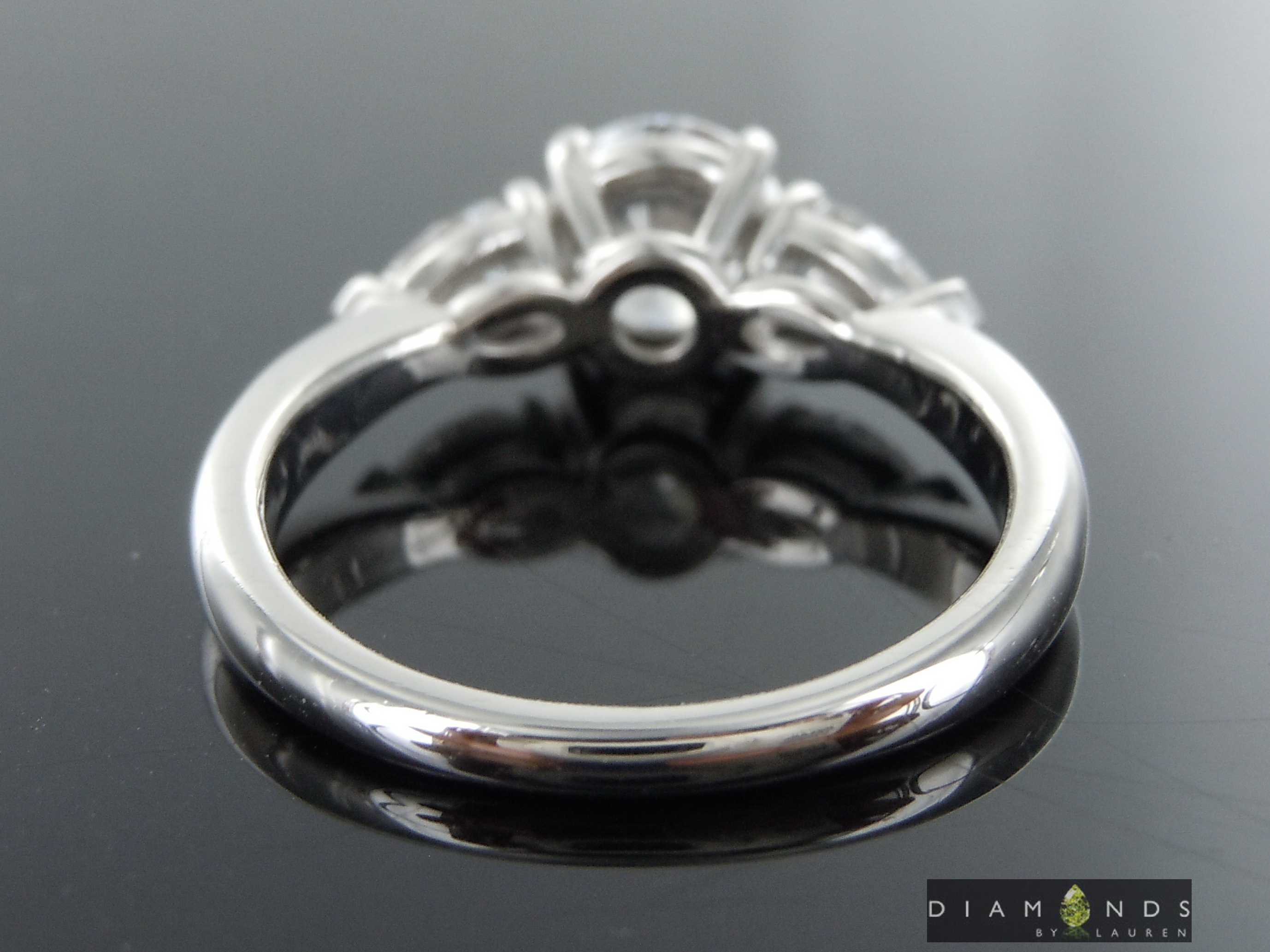 colorless diamond ring