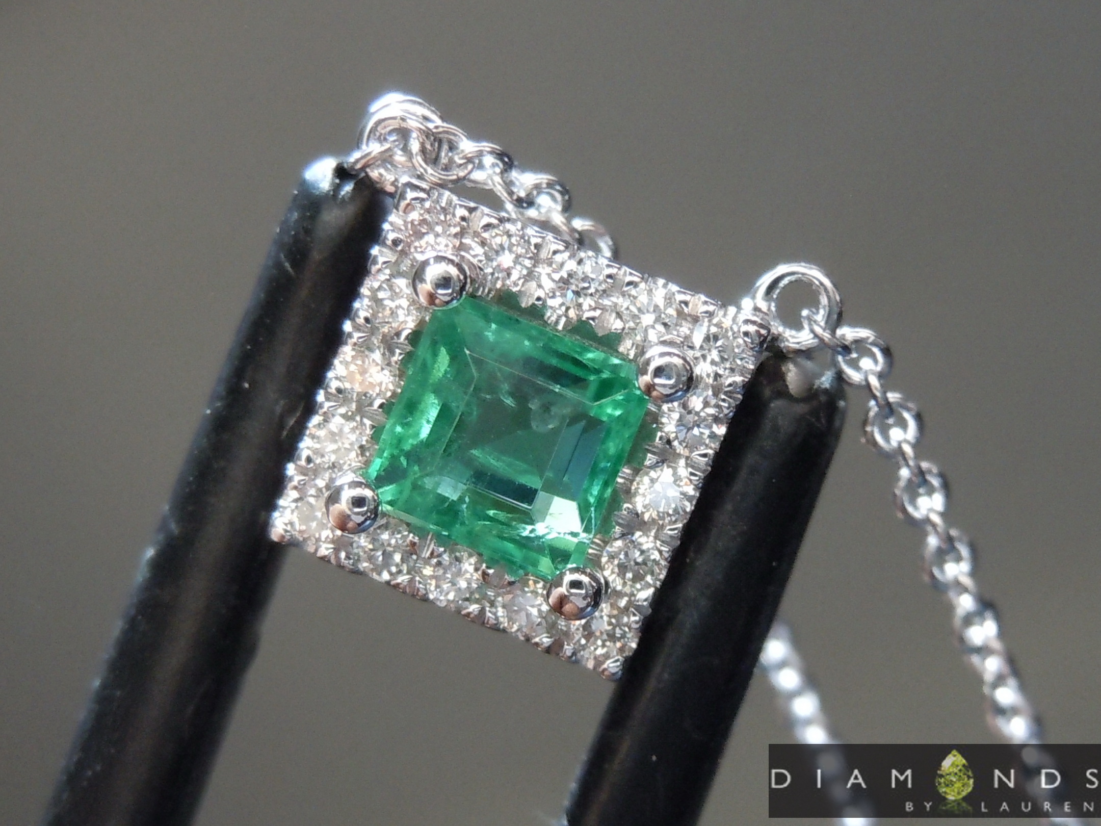 emerald diamond pedant