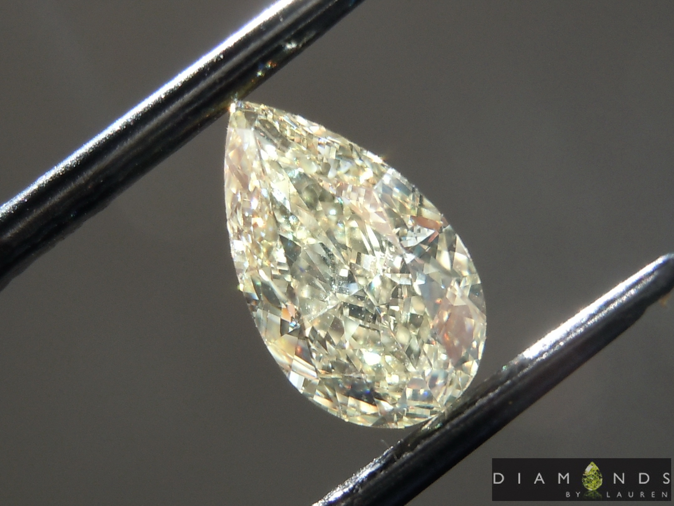 natural yellow diamond