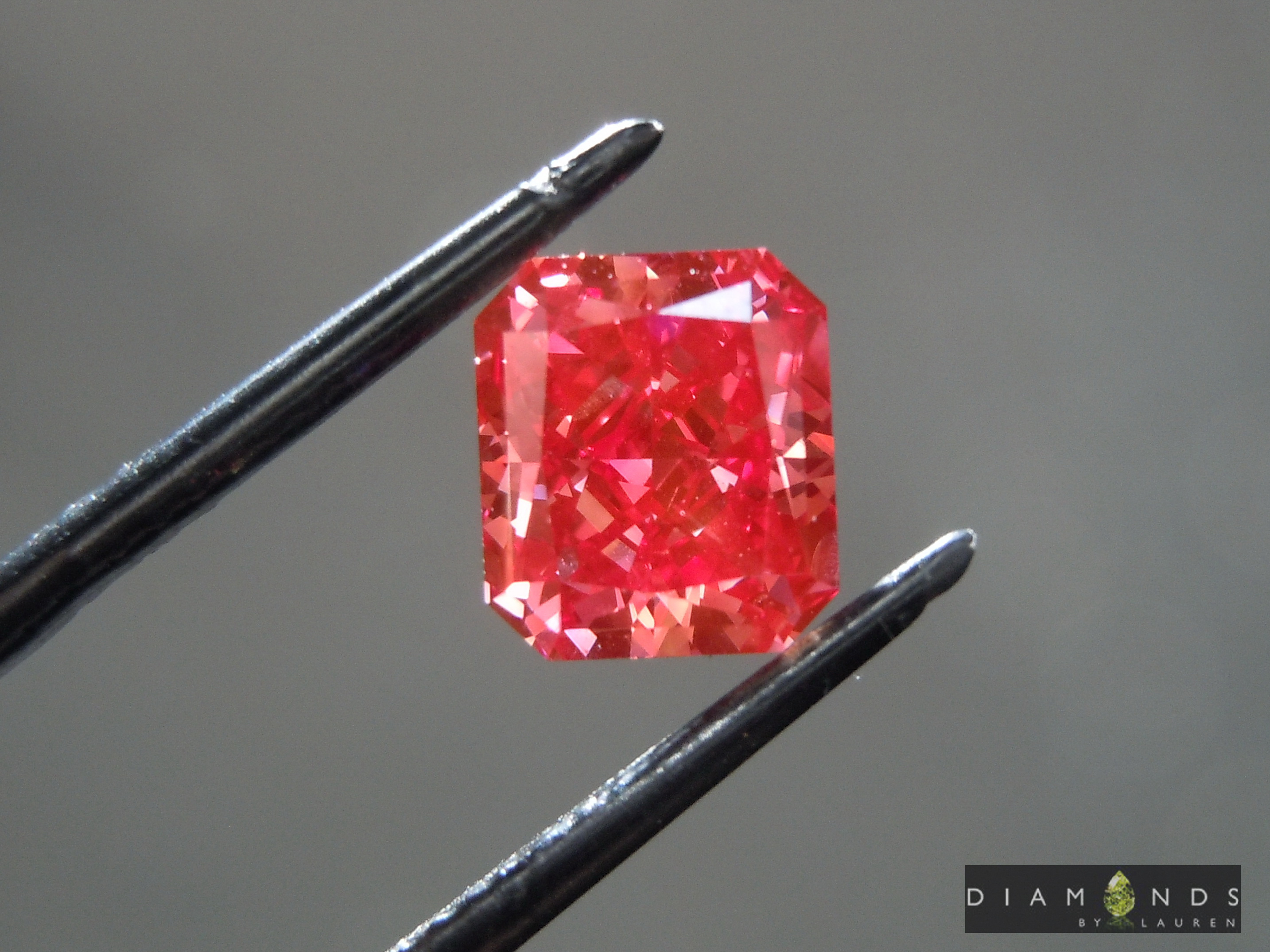 lab red diamond
