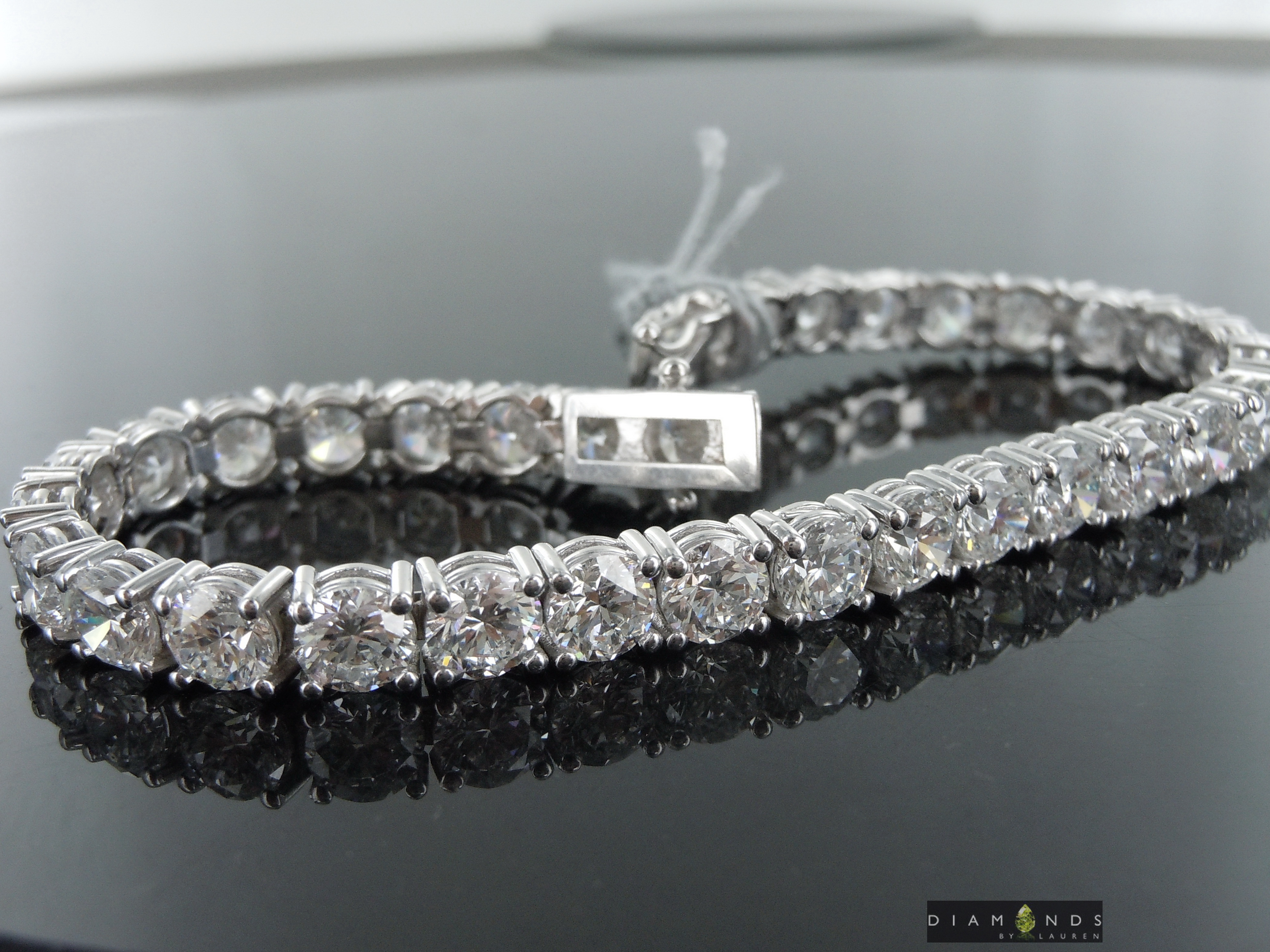 16.76ctw E-F Round Brilliant Lab Grown Diamond Bracelet R10305