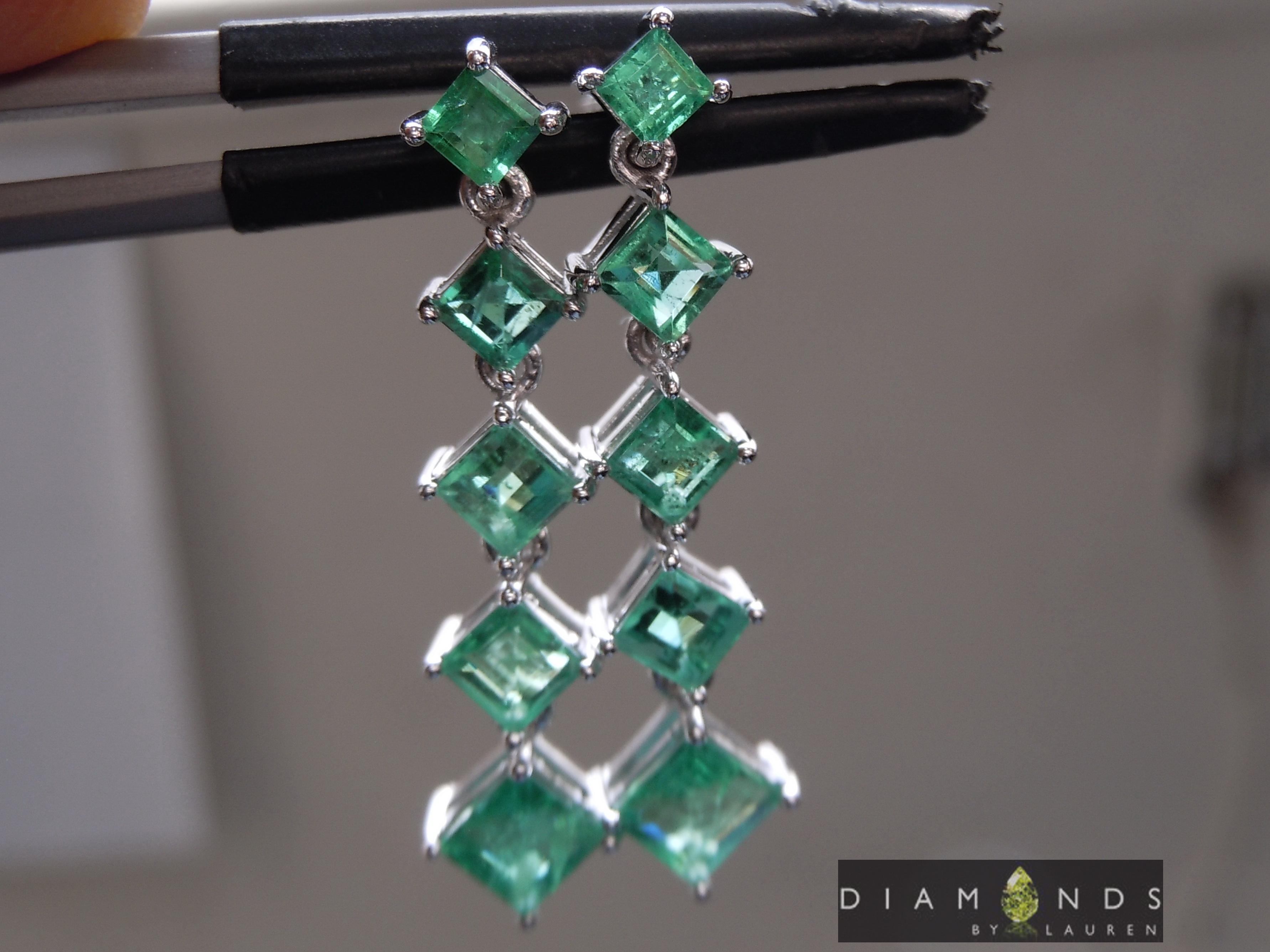 emerald dangle earrings