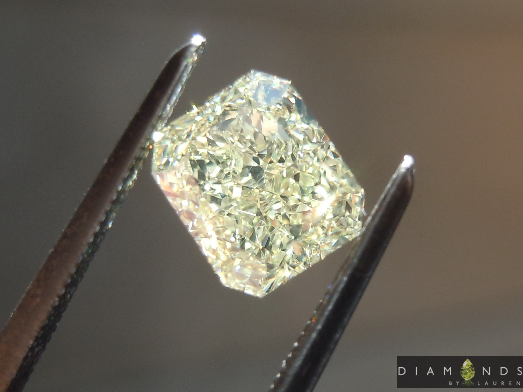 light yellow diamond