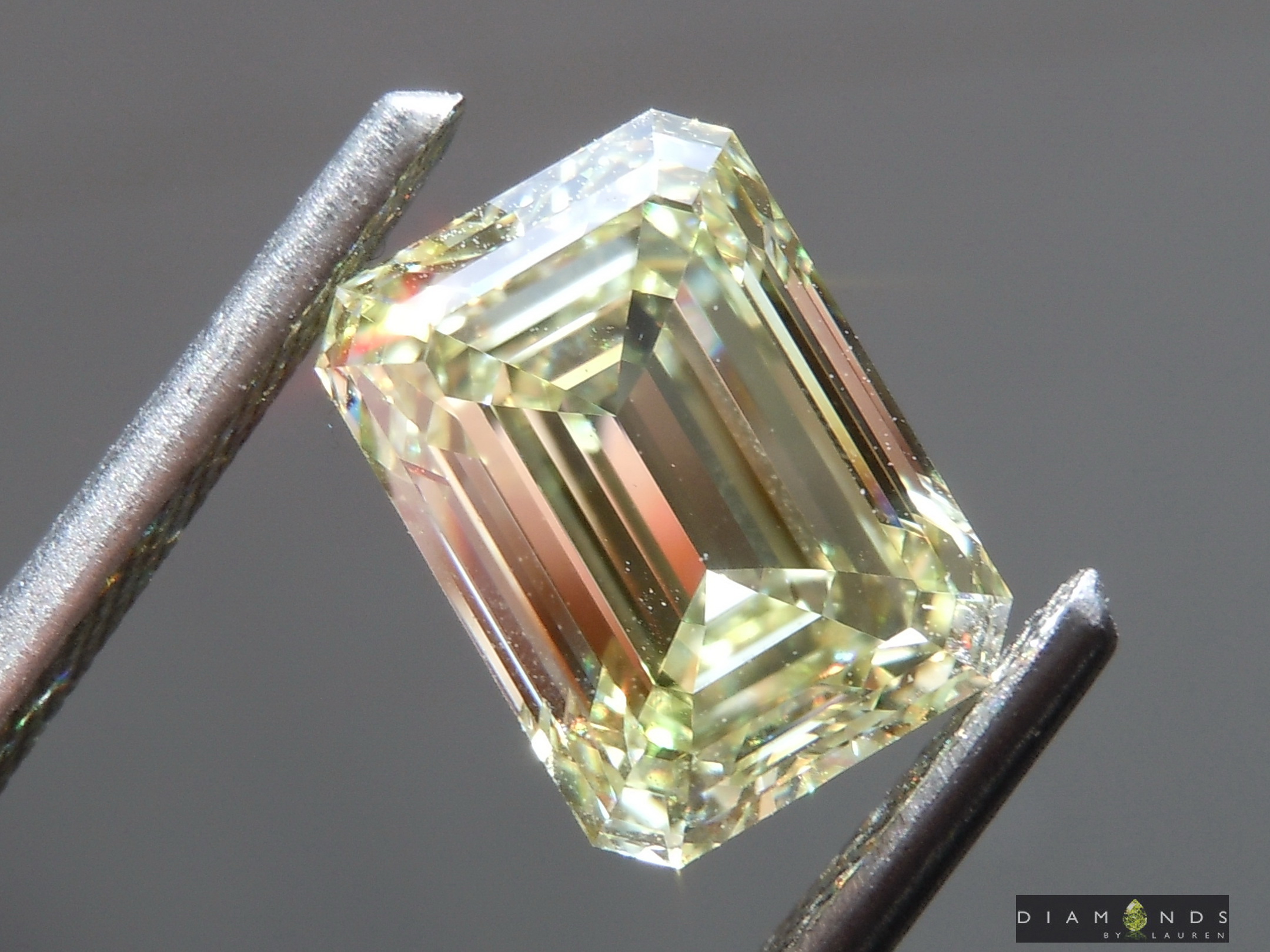 yellow diamond