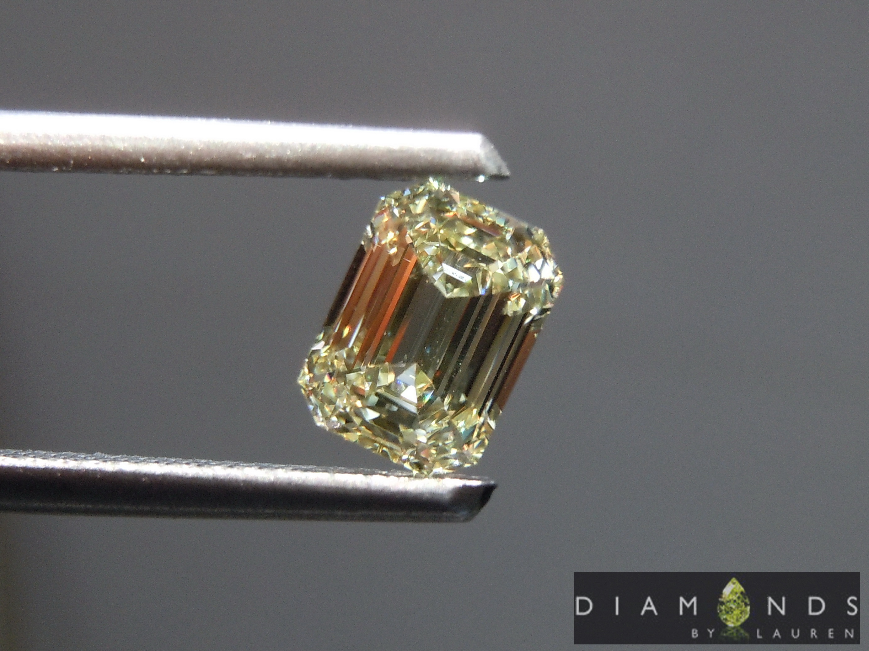 yellow diamond