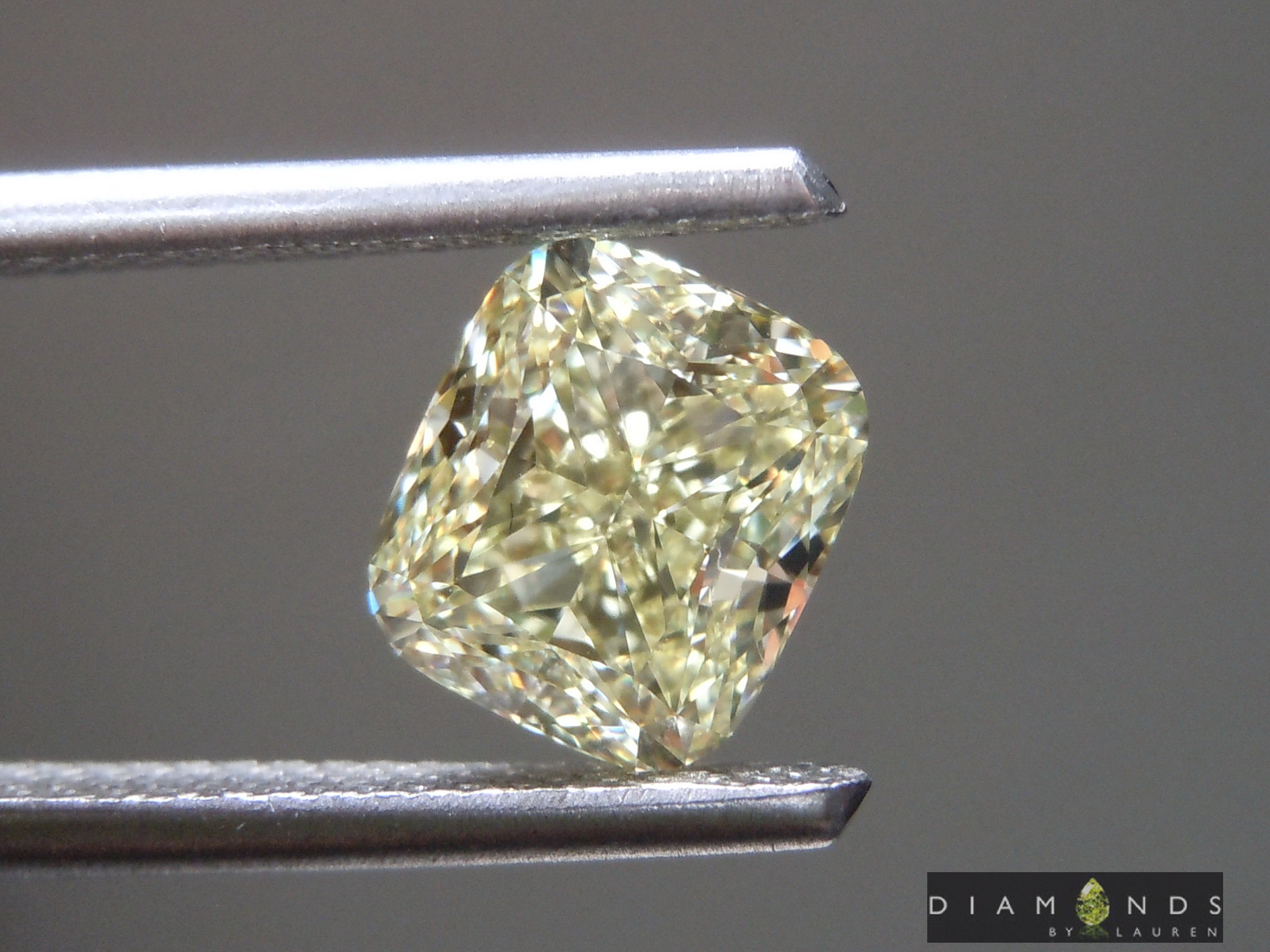 yellow diamond
