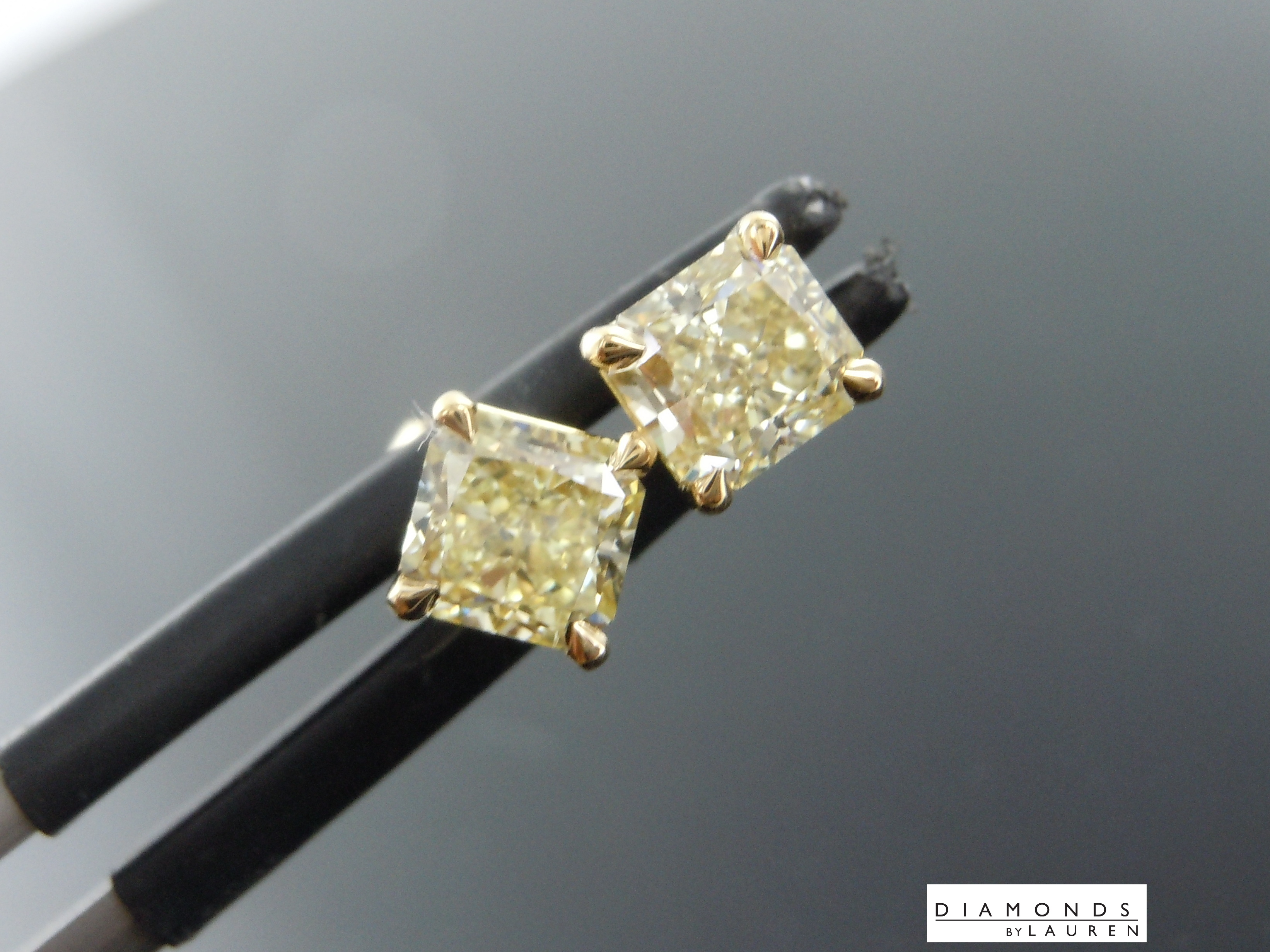 canary diamond earrings