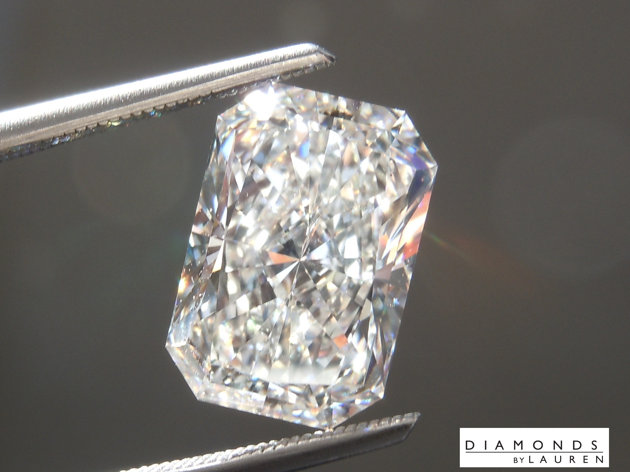 4.01ct F VS1 Radiant Cut Lab Grown Diamond R10422