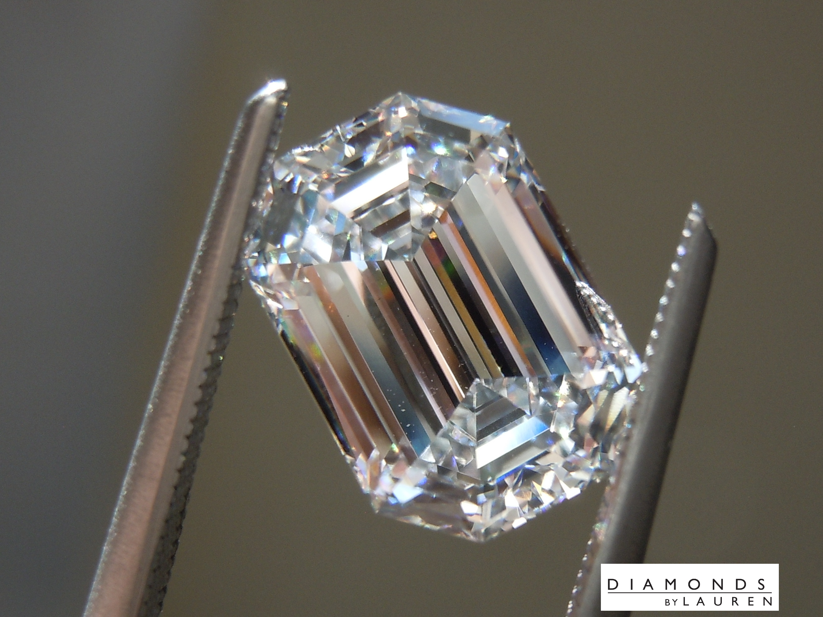 2.86ct E VVS2 Emerald Cut Lab Grown Diamond R10585