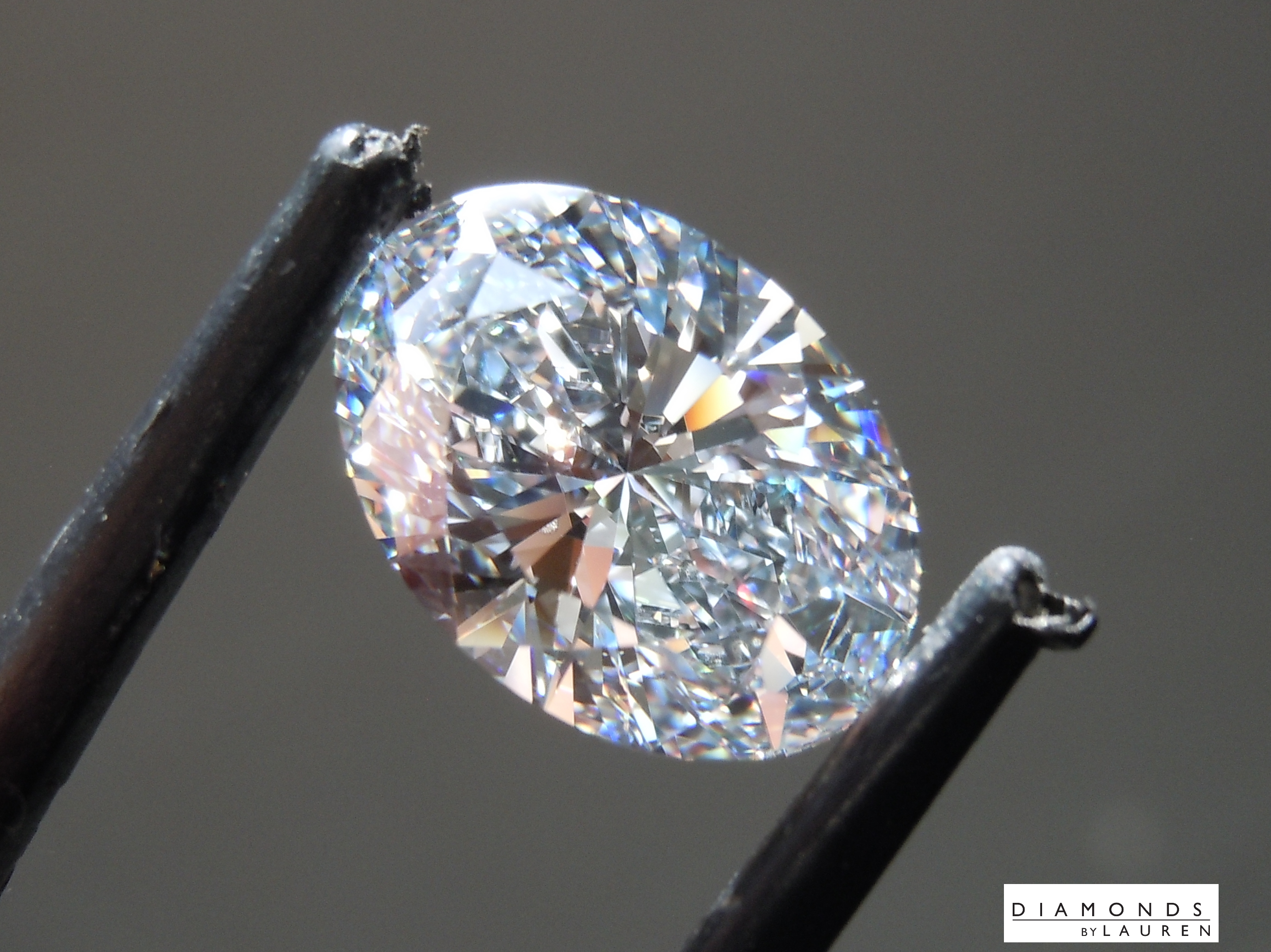 colorless diamond ring