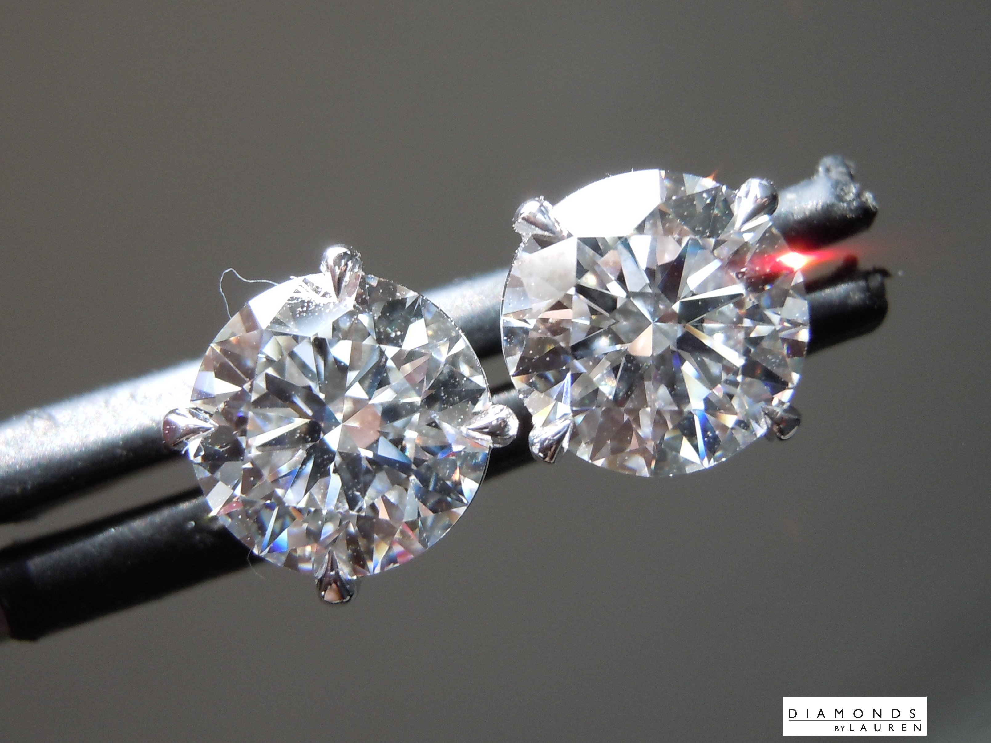 colorless diamond earrings