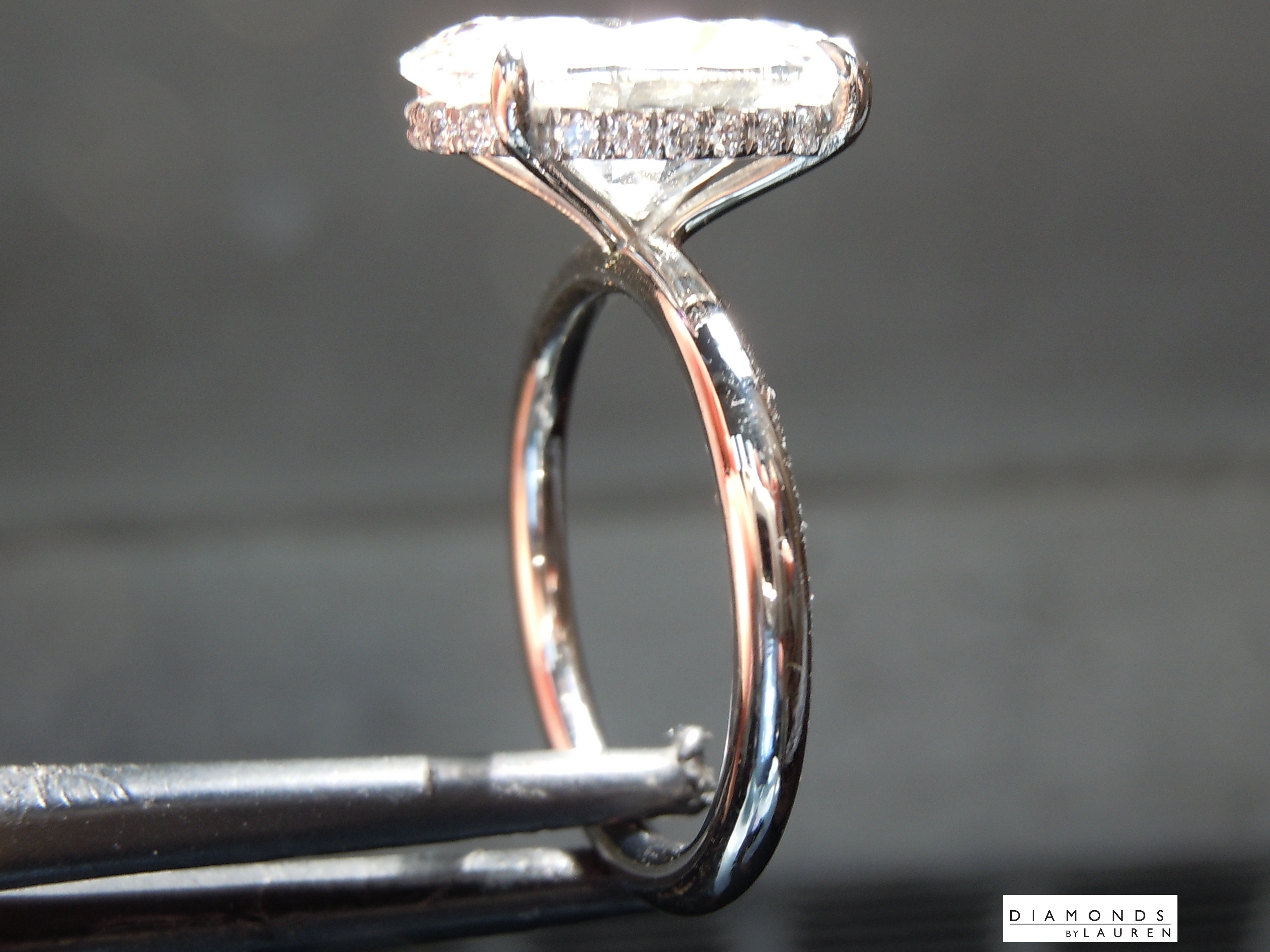 colorless diamond ring