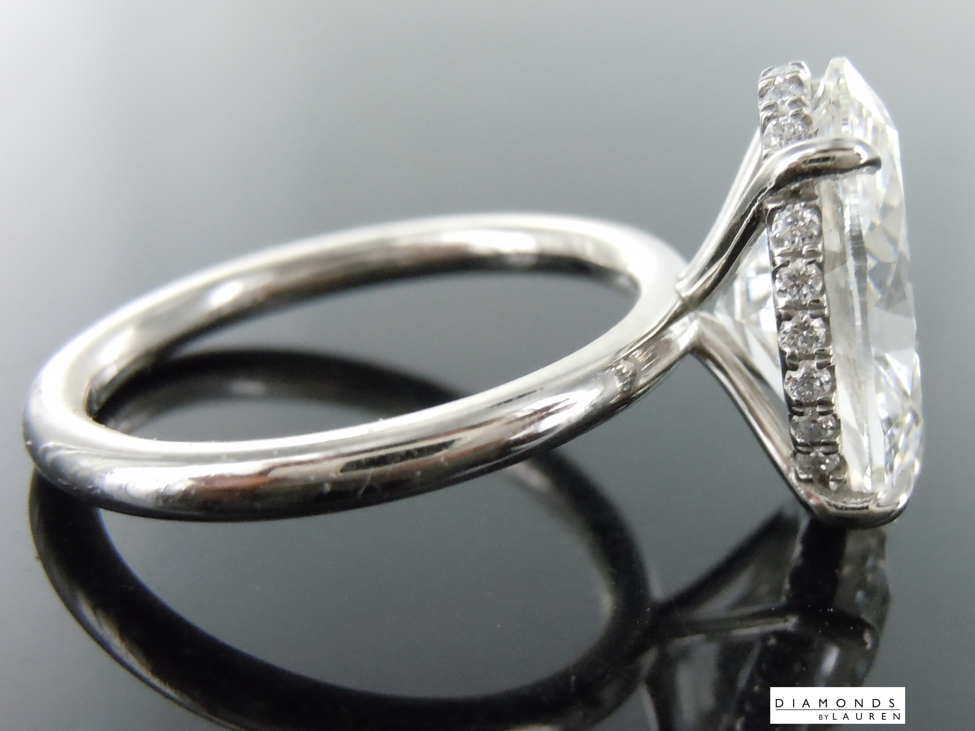 lab colorless diamond ring