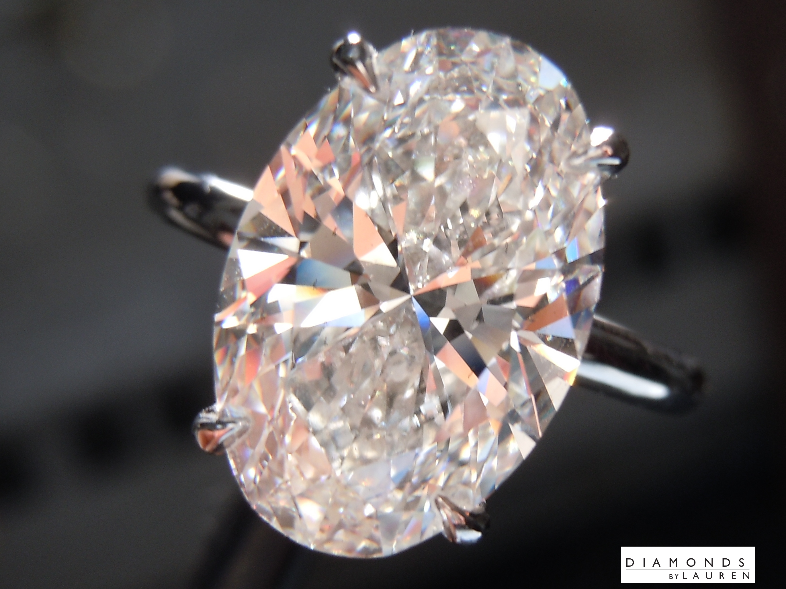 colorless diamond ring