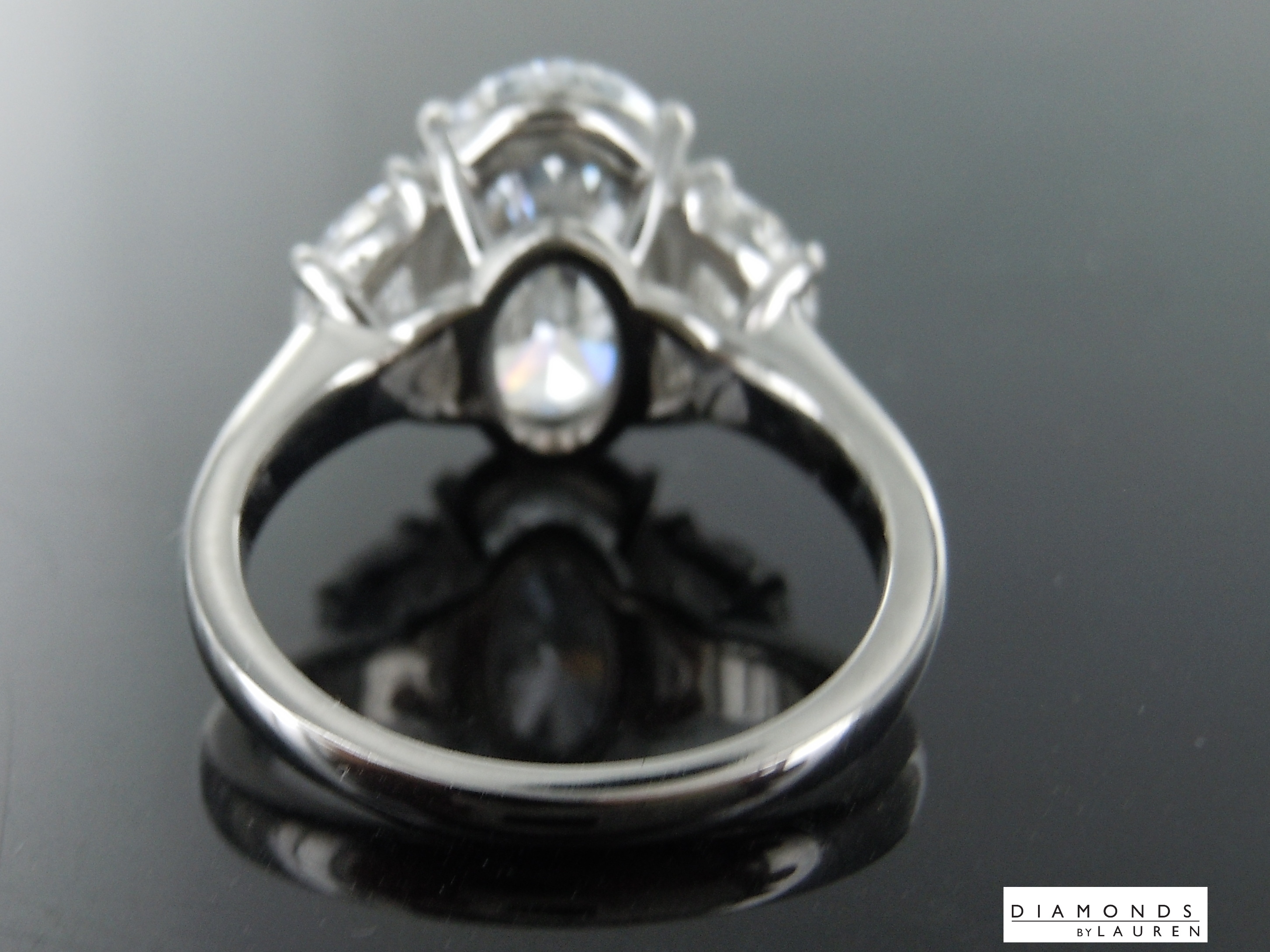 colorless diamond ring