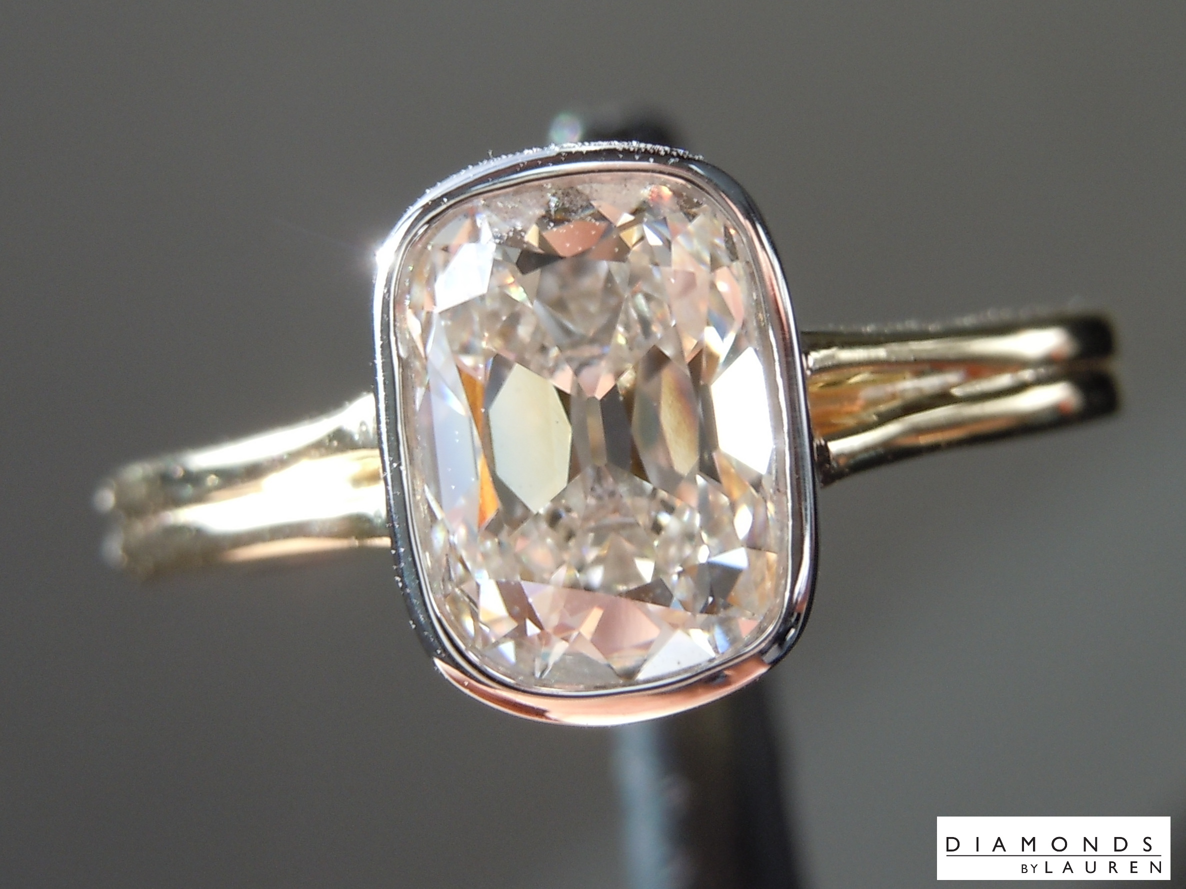 colorless diamond ring