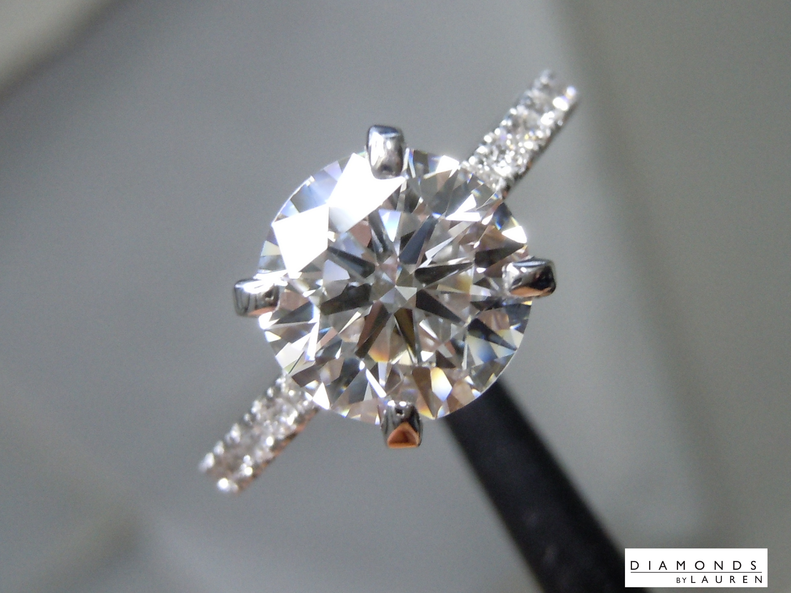 colorless diamond ring