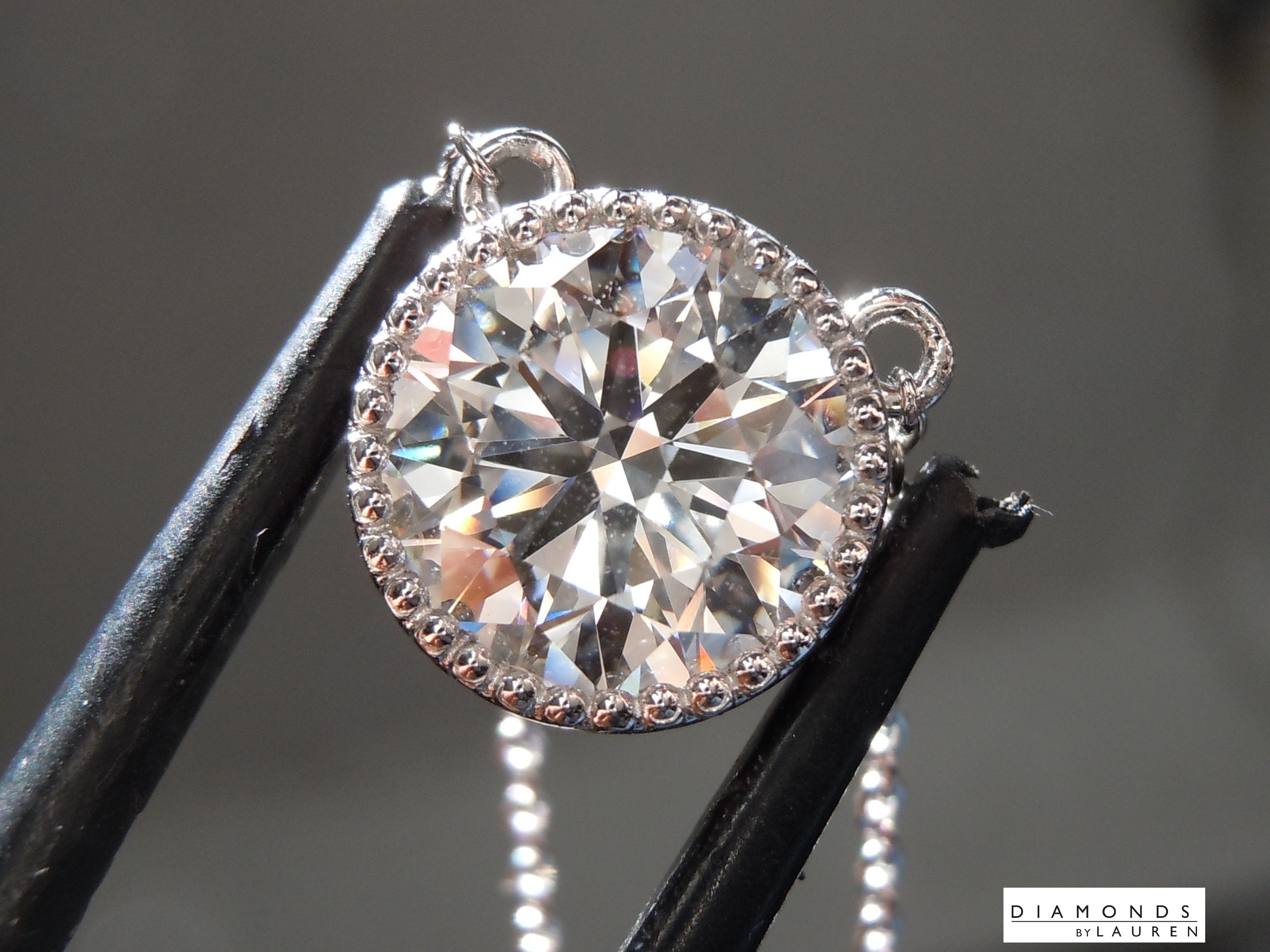 colorless diamond necklace